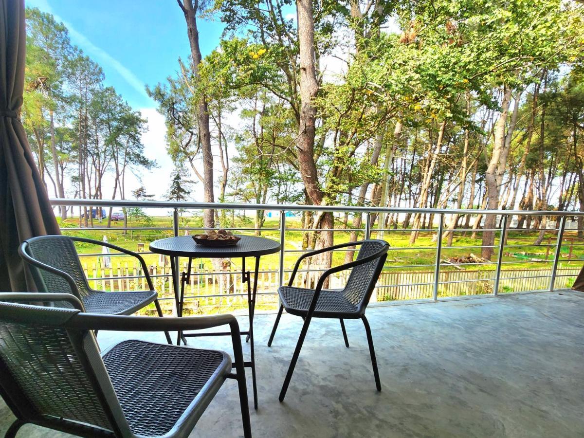 Beachfront Apartments ,,Kapro-One,, Уреки Екстериор снимка