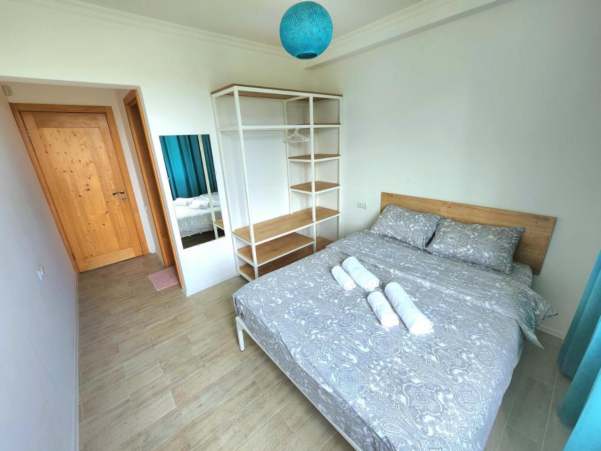 Beachfront Apartments ,,Kapro-One,, Уреки Екстериор снимка