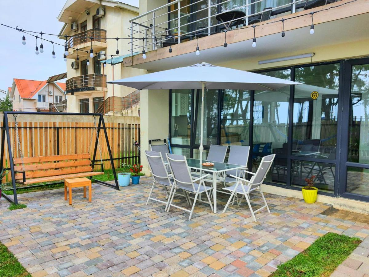 Beachfront Apartments ,,Kapro-One,, Уреки Екстериор снимка